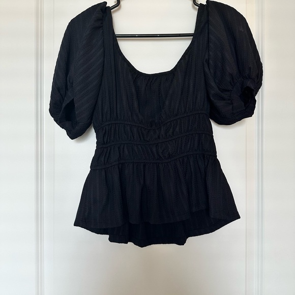 Anthropologie Off the Shoulder top - Picture 4 of 9